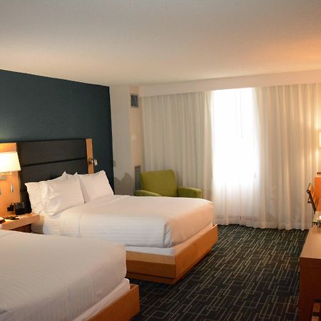 Holiday Inn Express Stamford, An Ihg Hotel المظهر الخارجي الصورة