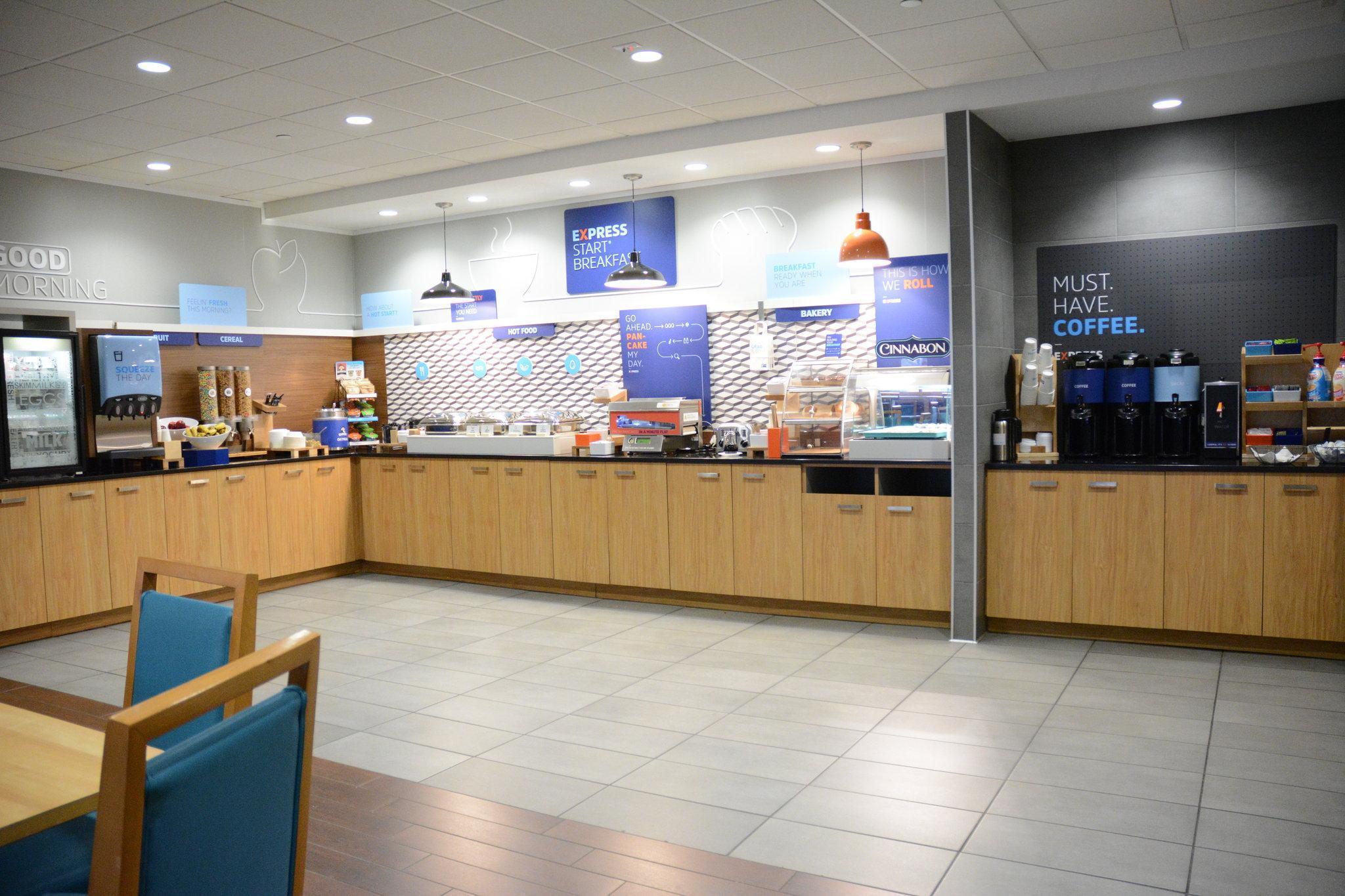 Holiday Inn Express Stamford, An Ihg Hotel المظهر الخارجي الصورة