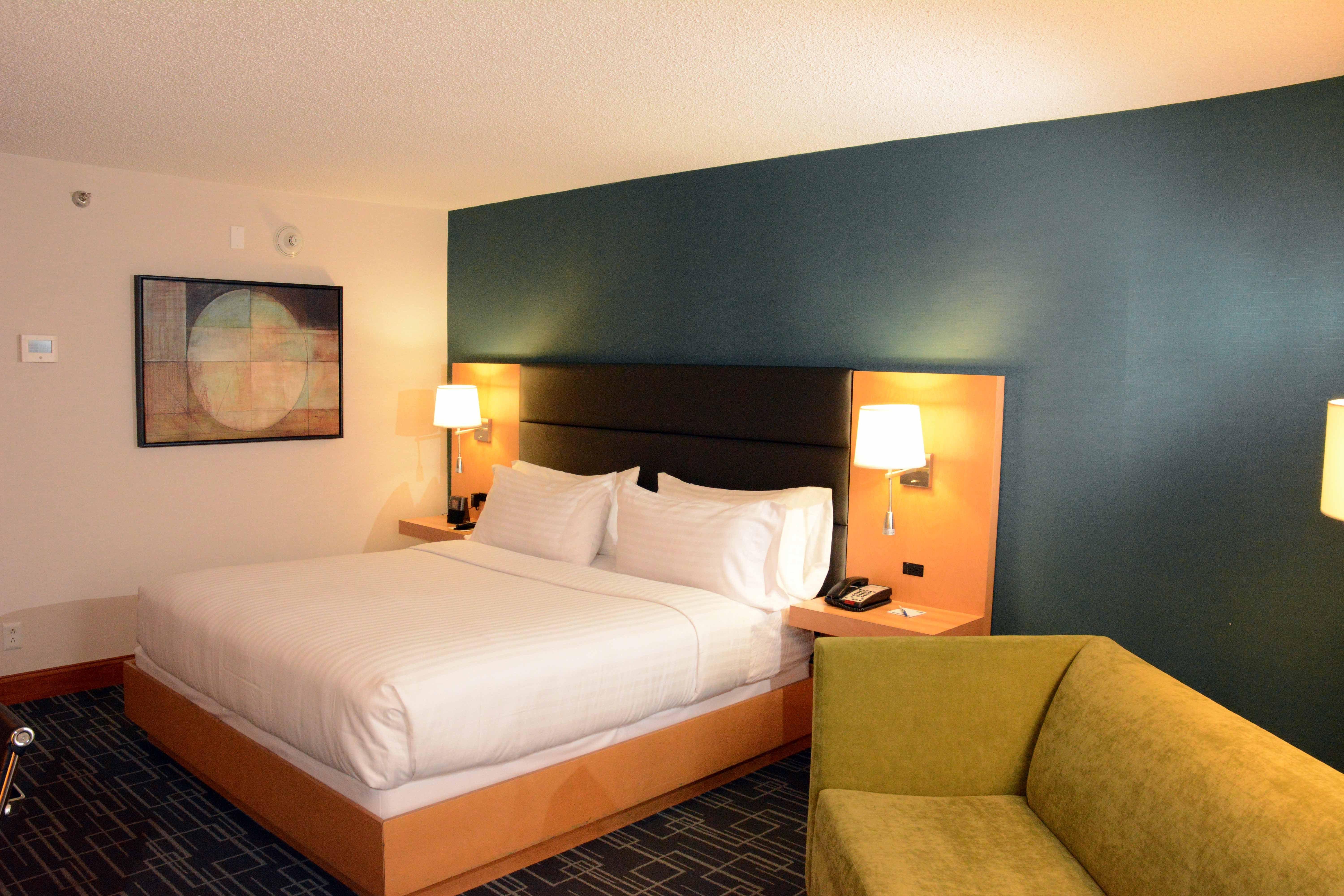 Holiday Inn Express Stamford, An Ihg Hotel المظهر الخارجي الصورة